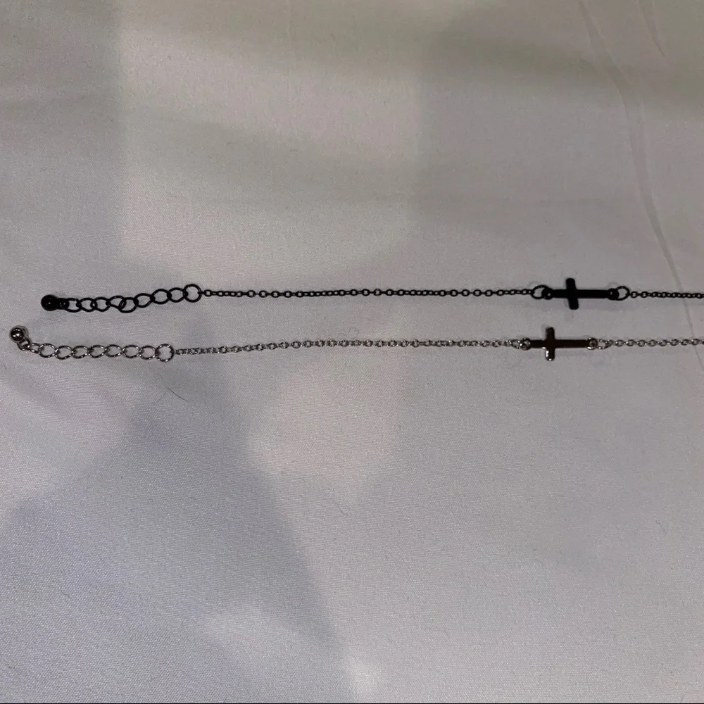 Cross bracelets - Picture 5 of 6